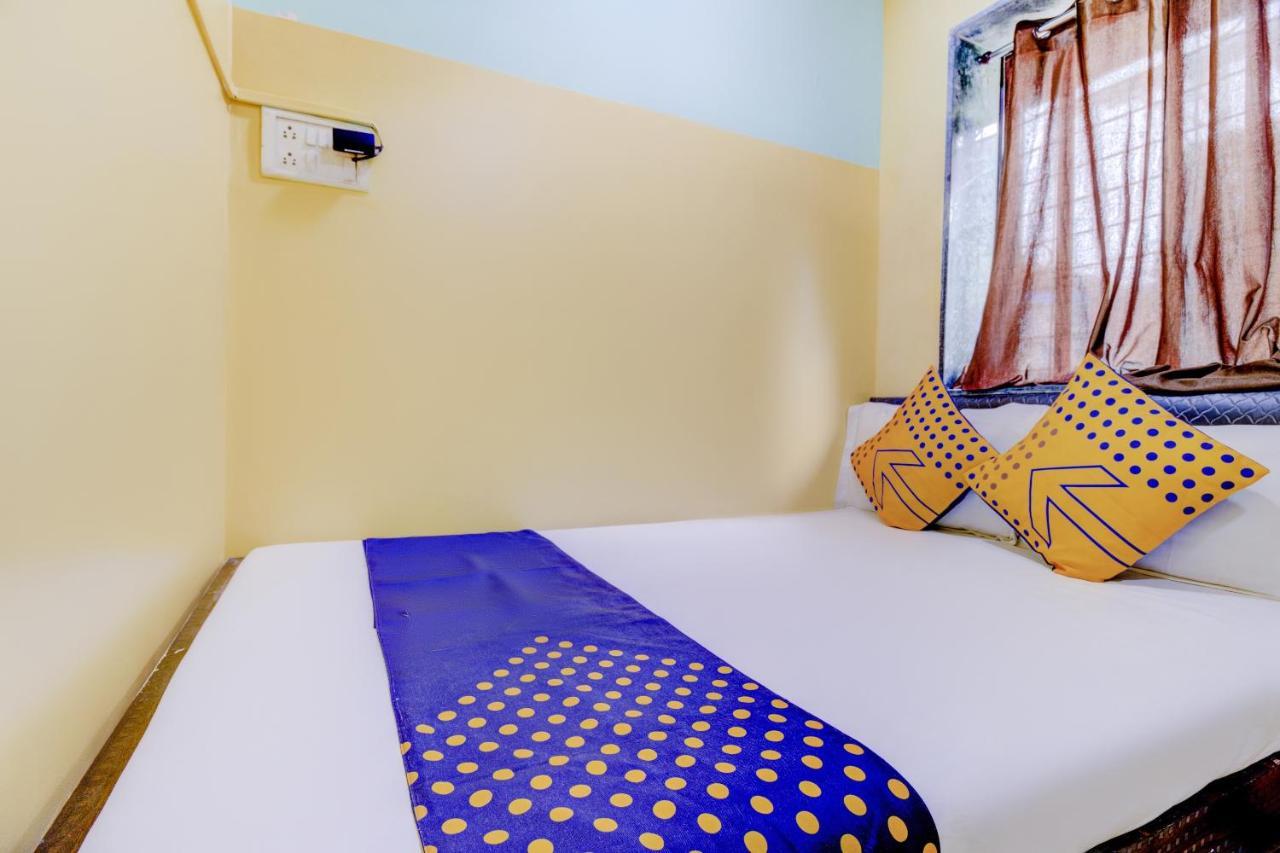 Oyo 70661 Hotel Al Makkah Managed By Hotel Paris Mumbai Eksteriør bilde