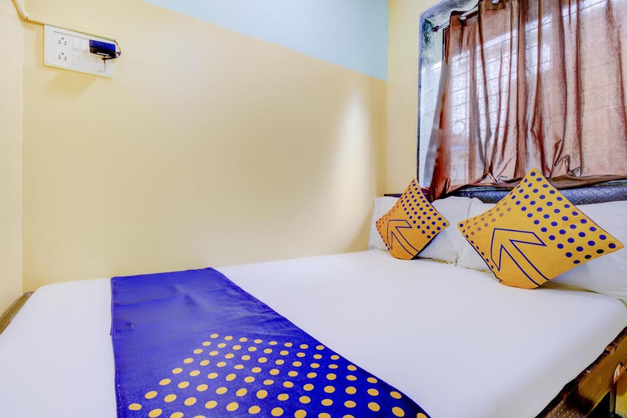 Oyo 70661 Hotel Al Makkah Managed By Hotel Paris Mumbai Eksteriør bilde